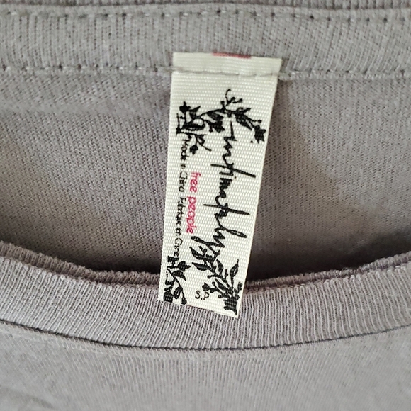 Free People Light Gray Top - Picture 2 of 6